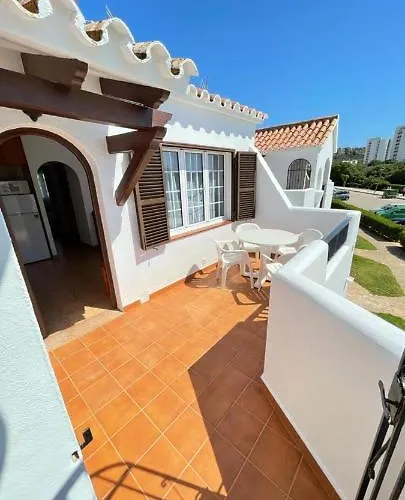 Bonito Apartamento Con Terrazas Y Aparcamiento.